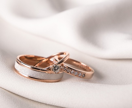 Argollas de matrimonio en oro 18K Solitario Rosa